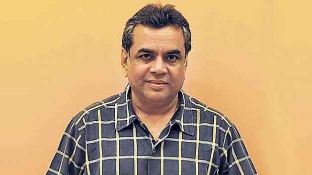 হাঁটুর ব্যথা সারাতে ১৫ দিন মূত্রপান জনপ্রিয় অভিনেতার