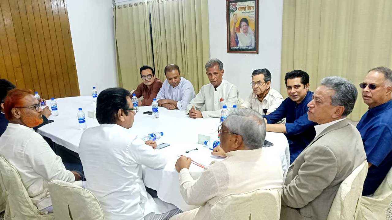 ৬ বছর পর এক টেবিলে, ফের বিএনপির কাছাকাছি বিজেপি