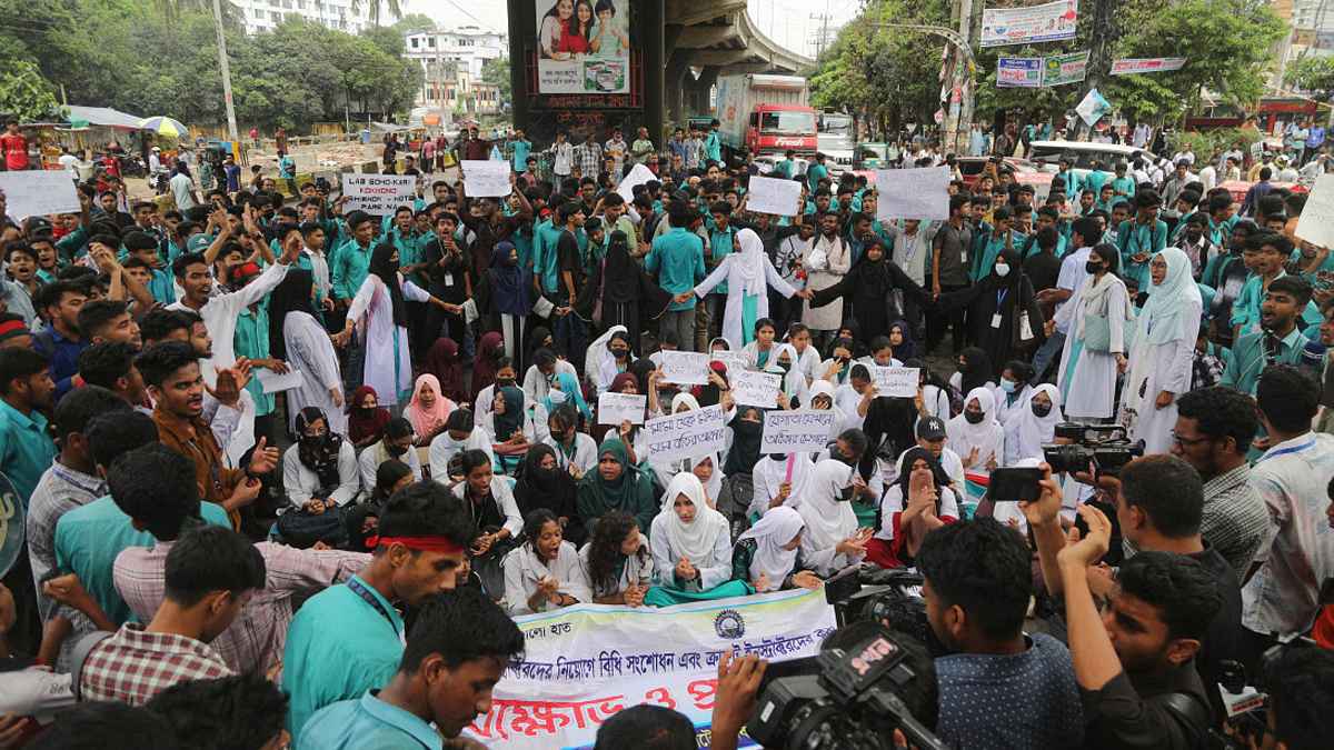 ফের আন্দোলনে শিক্ষার্থীরা, সব পলিটেকনিক শাটডাউন ঘোষণা