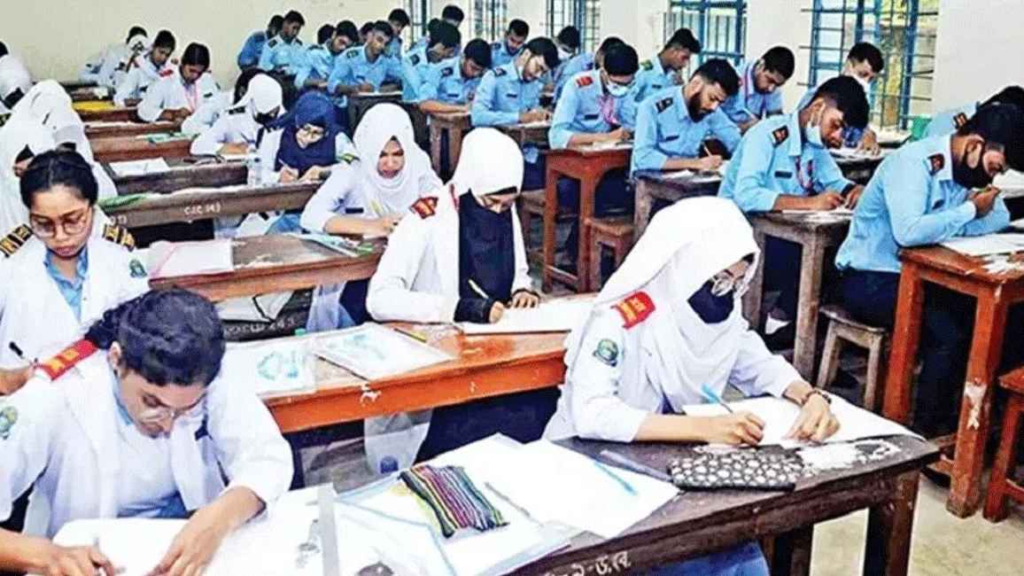 এসএসসি পরীক্ষা শুরুর দিনে অনুপস্থিত ১৪ হাজার ৭৩৮