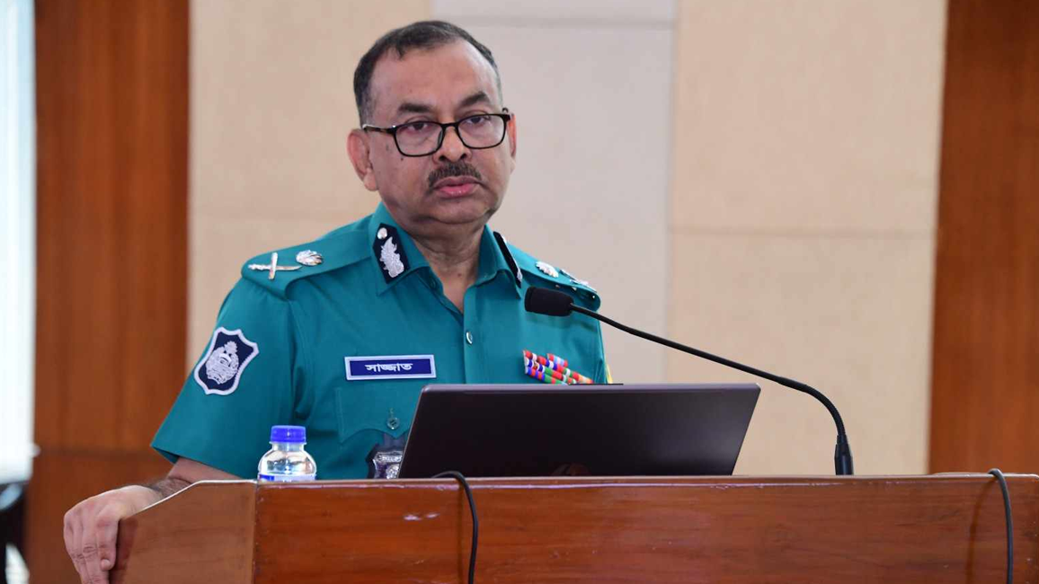 আমলযোগ্য অপরাধের ঘটনায় অবশ্যই মামলা নিতে হবে: ডিএমপি কমিশনার
