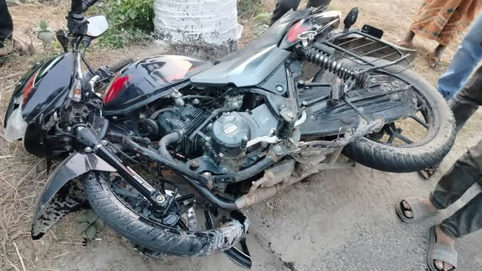 সড়ক দুর্ঘটনায় যুবক নিহত