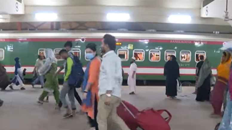 ঈদের ছুটি শেষে ফের কর্মমুখর রাজধানী