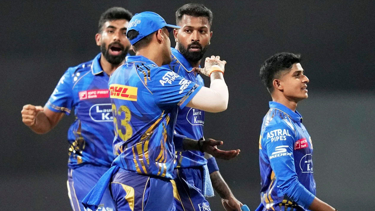 পাওয়ারপ্লেতেই গড়বড়, চার হারের পর স্বীকারোক্তি মুম্বাই কোচ জয়াবর্ধনের