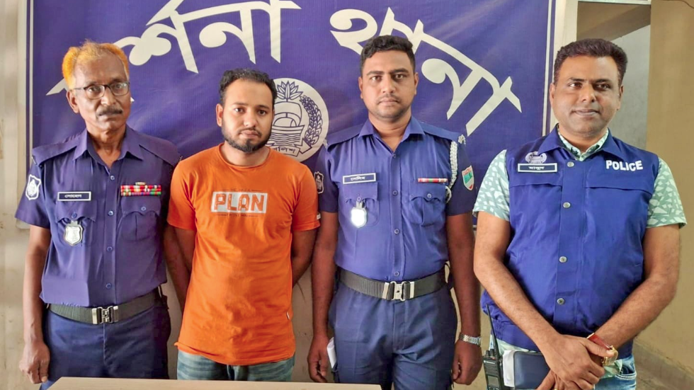 দুই মাসে ৫০ লাখ টাকার বিকাশ প্রতারণা, গ্রেফতার ২ 