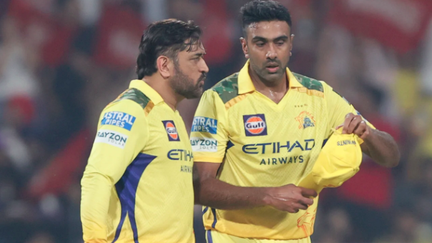 টানা ৫ হারের পরও চেন্নাইয়ের প্লে অফে খেলার সম্ভাবনা দেখছেন হাসি