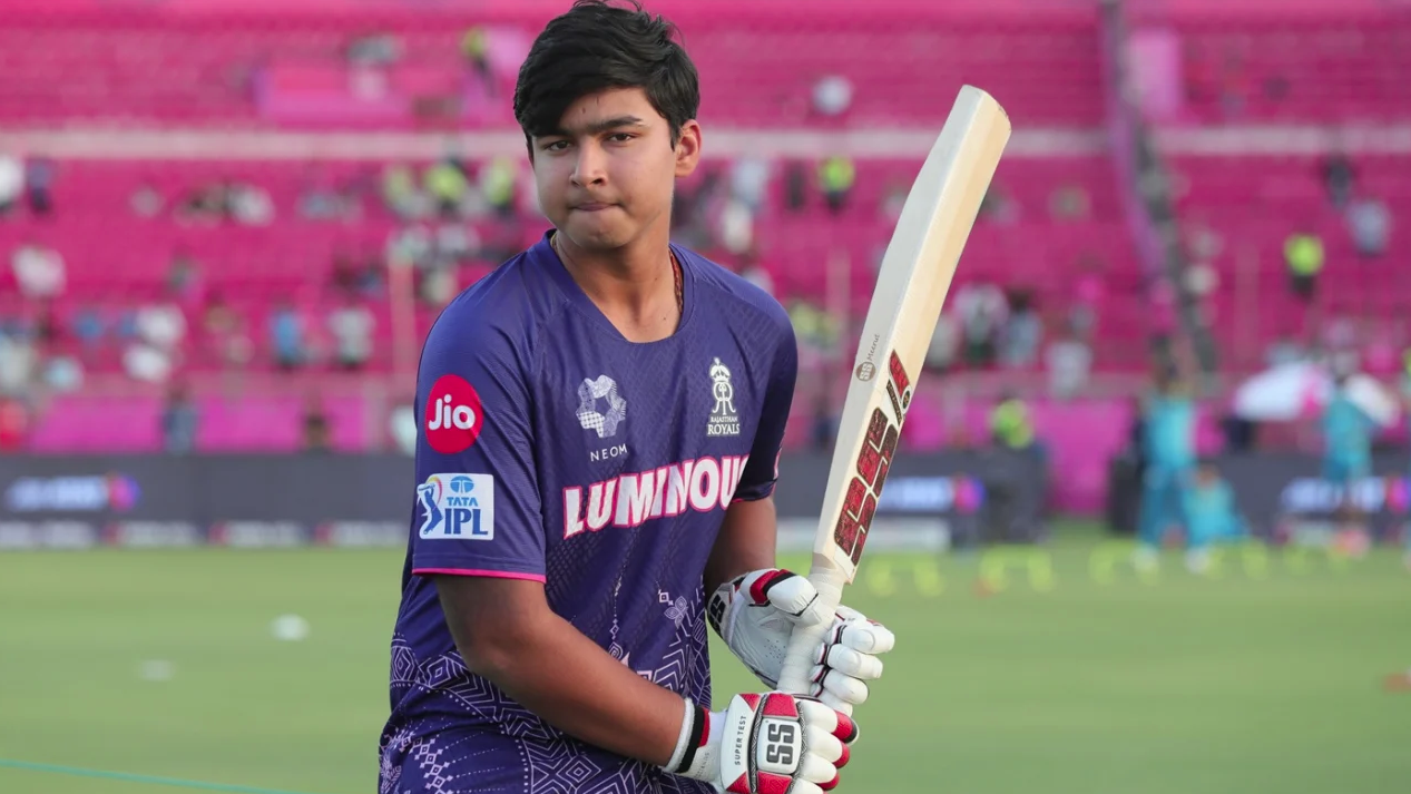 ১৪ বছর বয়সে আইপিএল অভিষেকে রেকর্ড গড়া কে এই সূর্যবংশী?