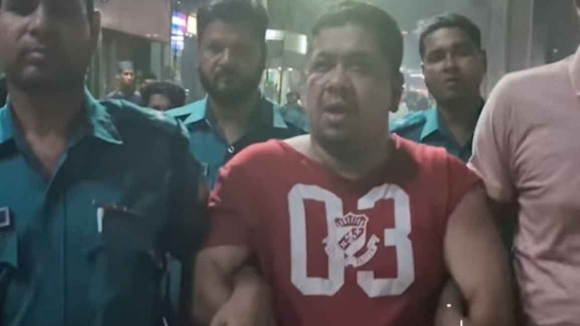 খালেদা জিয়ার গাড়িবহরে হামলা মামলায় আ.লীগ নেতা গ্রেফতার