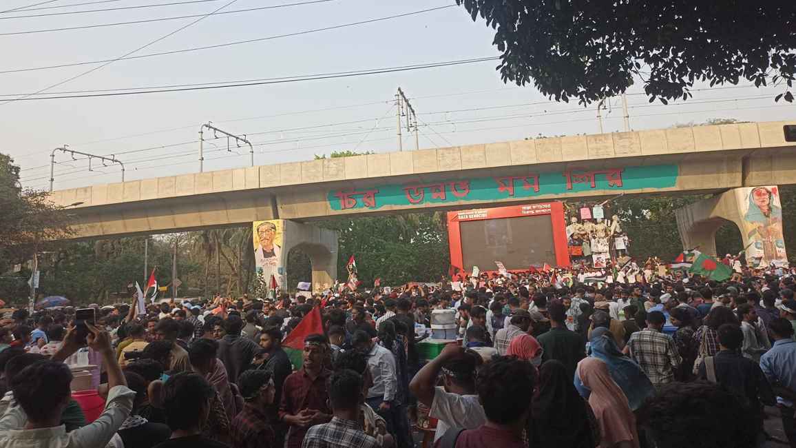 ইসরায়েলি সব কিছু বয়কটের ডাক, আন্তর্জাতিক আদালতে বিচার দাবি