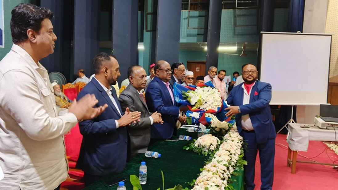 দলবল নিয়ে এলডিপিতে যোগ দিলেন হাসান সারওয়ার্দী