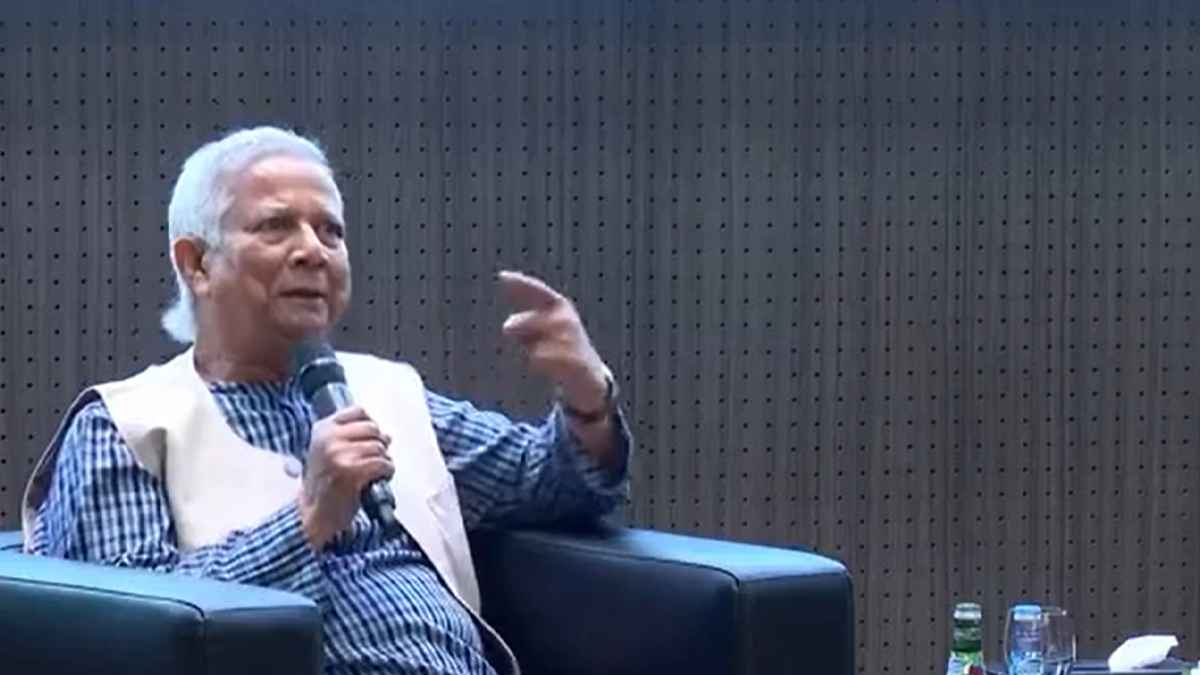 বর্তমান সভ্যতা আত্মবিনাশী পথে চলছে: প্রধান উপদেষ্টা