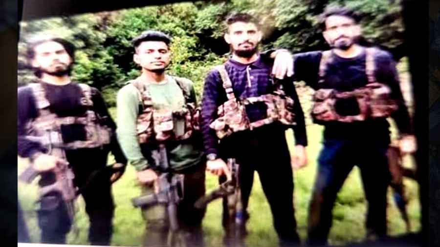 কাশ্মীরে হামলা: ৪ সন্দেহভাজনের ছবি প্রকাশ করল ভারত