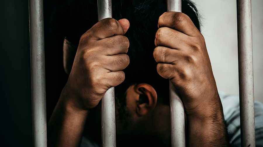 লকআপে তিন যুবককে পিটিয়ে হত্যা, ৯ পুলিশের যাবজ্জীবন