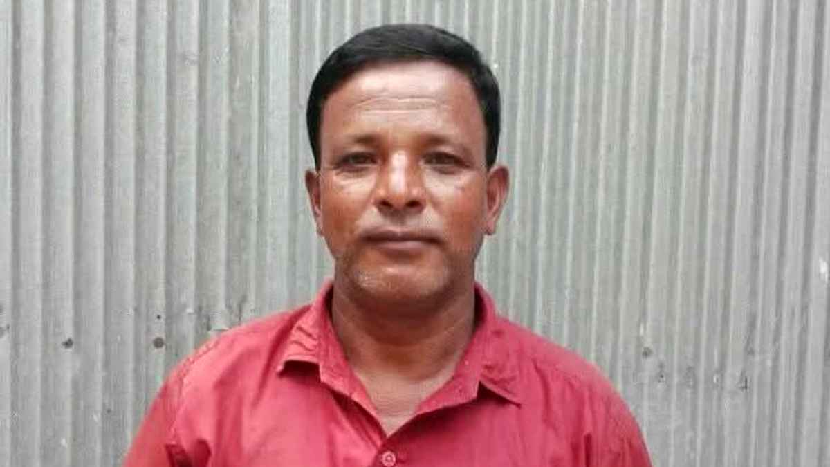 দেবীগঞ্জে পিকআপ ভ্যানের ধাক্কায় প্রাণ গেল মোটরসাইকেল আরোহীর