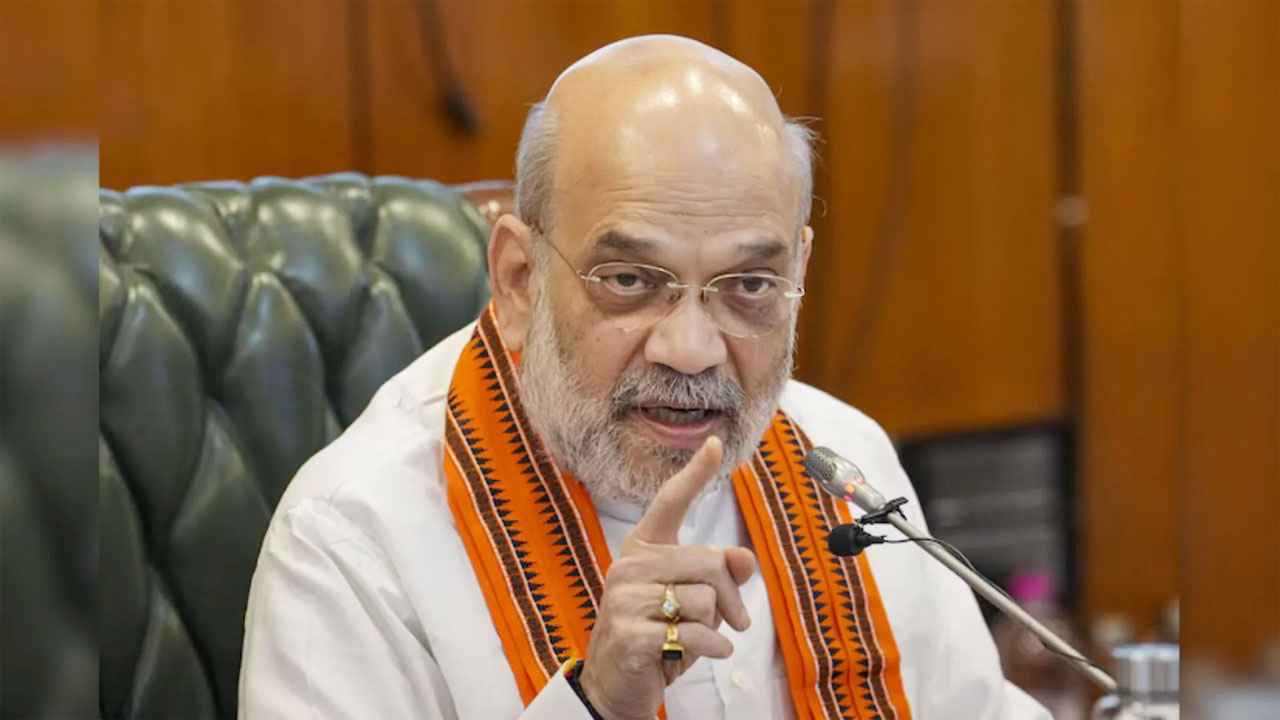 পাকিস্তানিদের ধরে ফেরত পাঠান