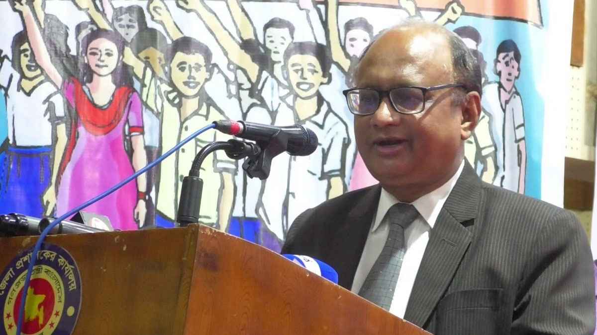 আমাদের সমাজে রন্ধ্রে রন্ধ্রে দুর্নীতি: দুদক চেয়ারম্যান