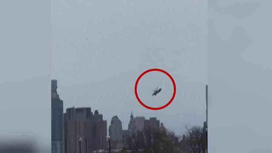 উল্টো হয়ে নদীতে আছড়ে পড়ল বিমান, সব আরোহী নিহত