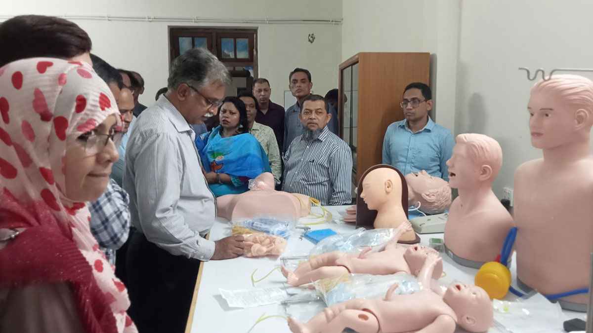 বরিশাল মেডিকেল কলেজে অত্যাধুনিক সিমুলেশন ল্যাবের উদ্বোধন