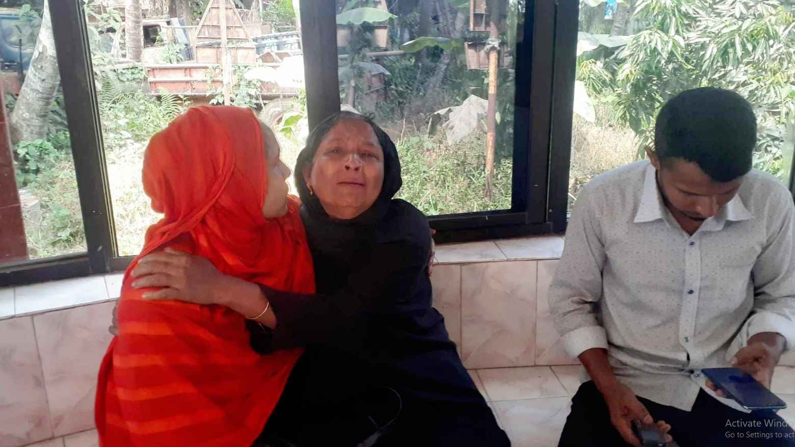 ‘মা আমাকে নিয়ে যান ওরা আমাকে মেরে ফেলবে’