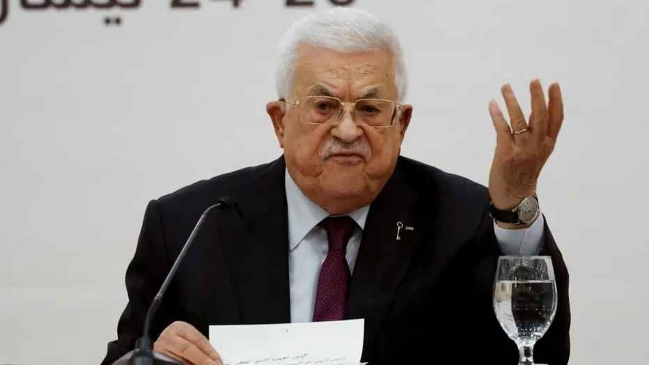 হামাসকে ‘কুকুরের বাচ্চা’ বলে গালি দিলেন আব্বাস