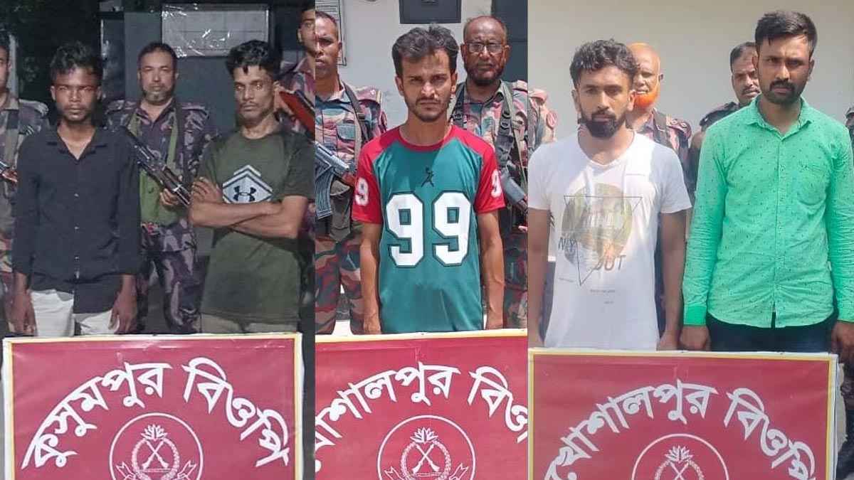 অবৈধভাবে ভারতে প্রবেশের সময় নারীসহ ৯ বাংলাদেশি আটক