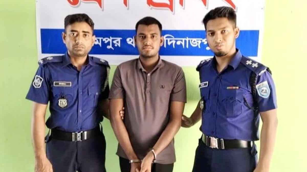 দিনাজপুরে ভুয়া সেনাসদস্য আটক