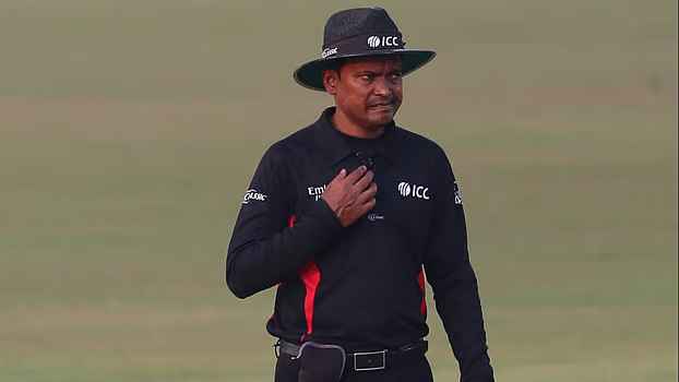 বিকেএসপিতে তামিমের পর এবার অসুস্থ আম্পায়ার, নেওয়া হলো হাসপাতালে