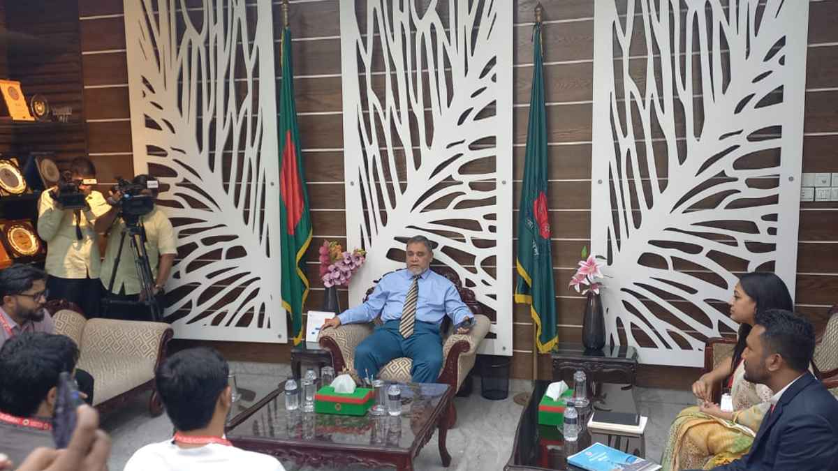 সিইসির সঙ্গে এনসিপির বৈঠক শুরু