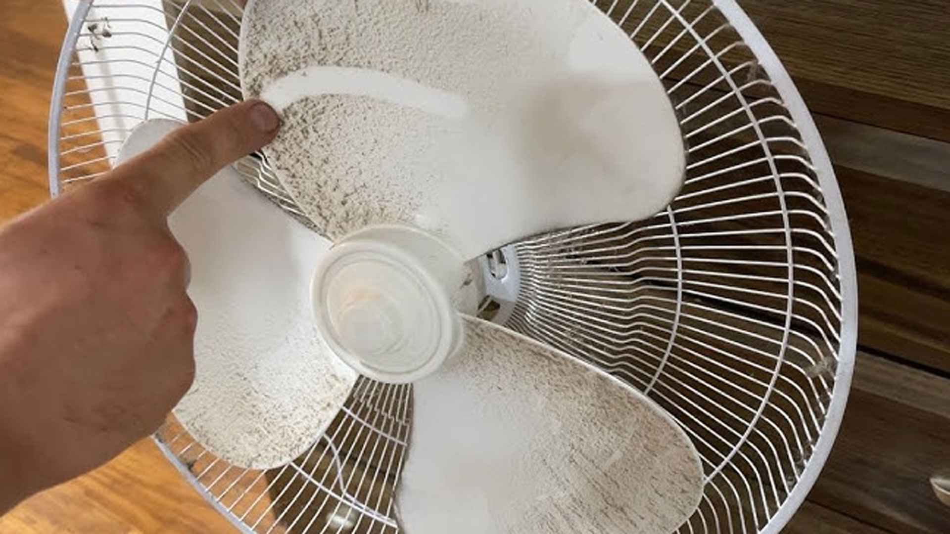 পুরনো টেবিল ফ্যান হবে নতুনের মতো, লাগবে মাত্র কয়েক মিনিট