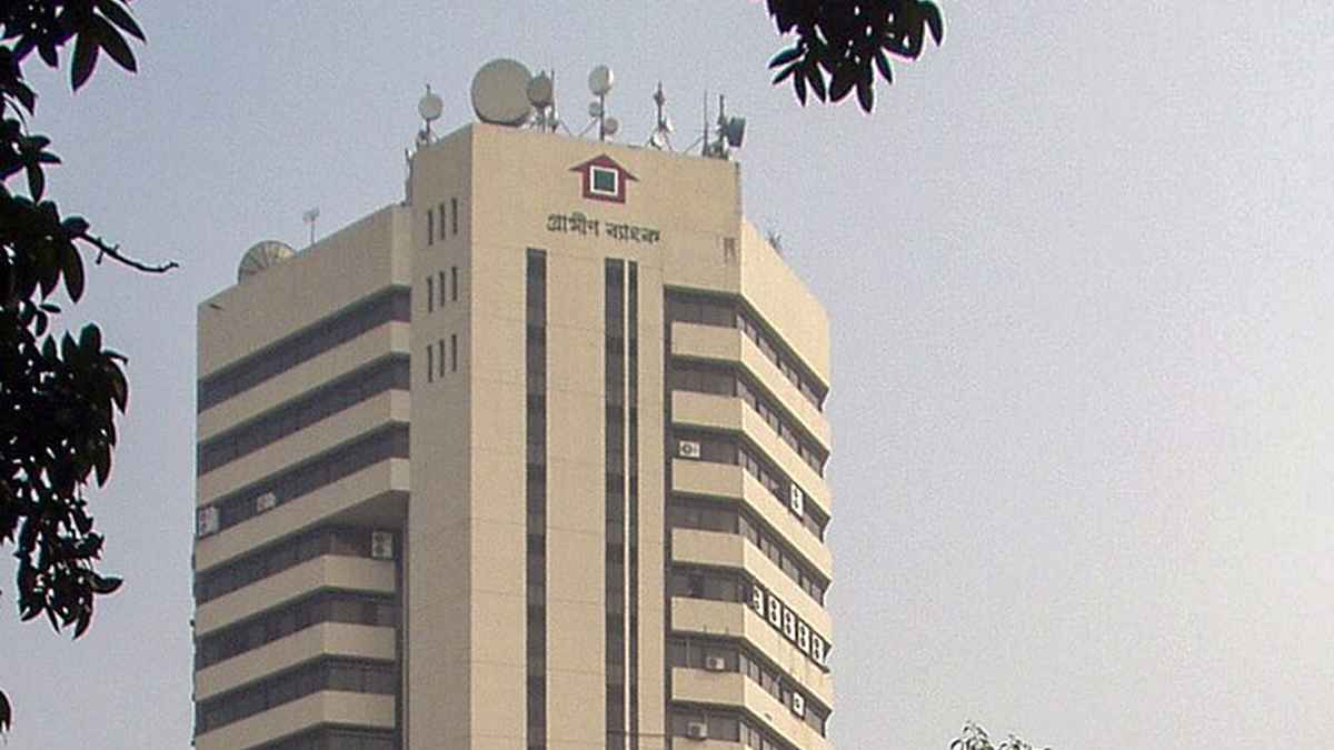 গ্রামীণ ব্যাংকে কমল সরকারের মালিকানা