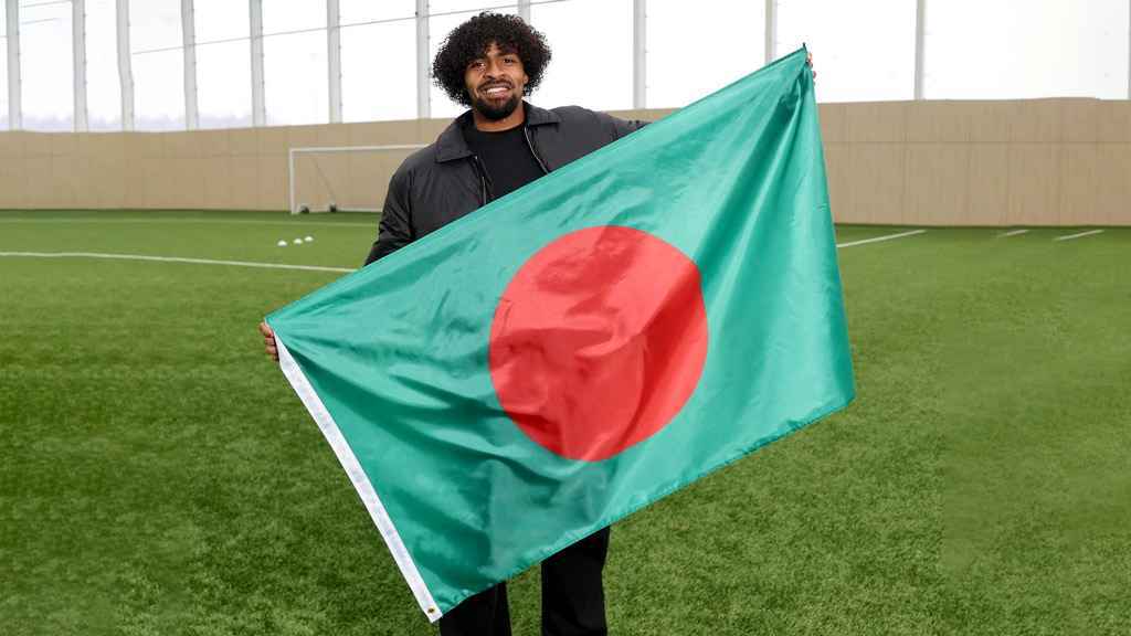 নতুন মাইলফলক স্পর্শ করলেন হামজা 