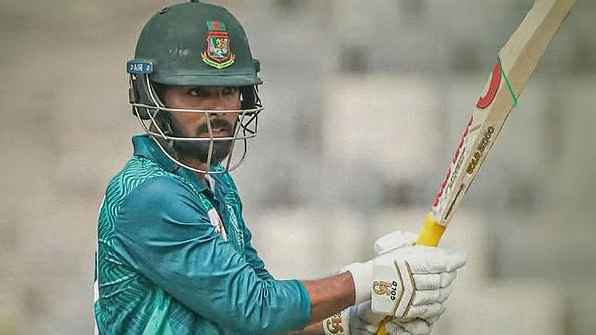 নিষেধাজ্ঞার পর প্রতিক্রিয়া জানিয়ে আবেগঘন স্ট্যাটাসে হৃদয় যা বললেন