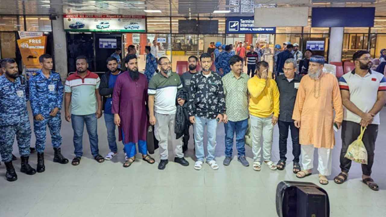 শহীদদের জন্য দোয়ার আয়োজন করে জেল খেটে দেশে ফিরলেন ১০ সৌদি প্রবাসী