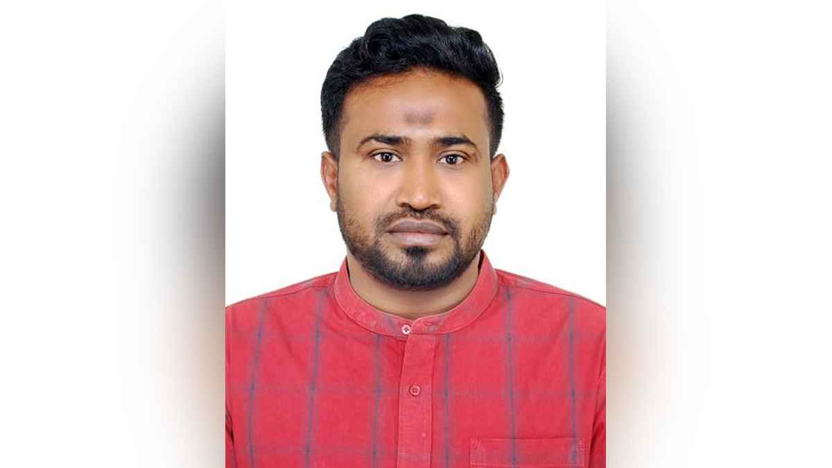 ফেসবুকে আপত্তিকর পোস্ট দেখে থানায় ছাত্রদল সভাপতি