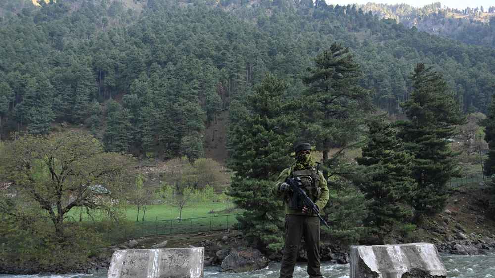 কাশ্মীর হামলার আন্তর্জাতিক তদন্ত চায় পাকিস্তান