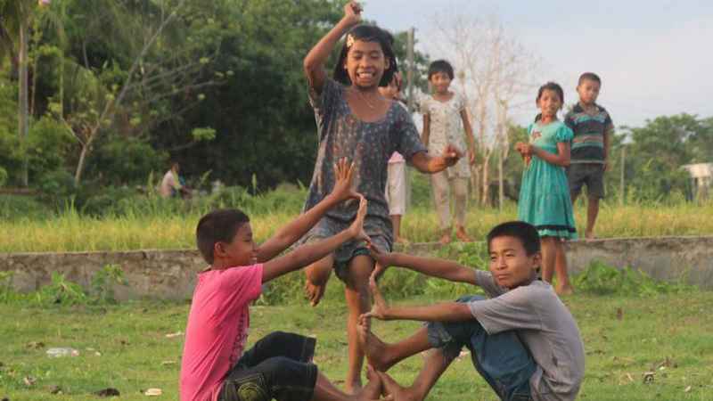হারিয়ে যাওয়া কয়েকটি ঘরোয়া খেলা