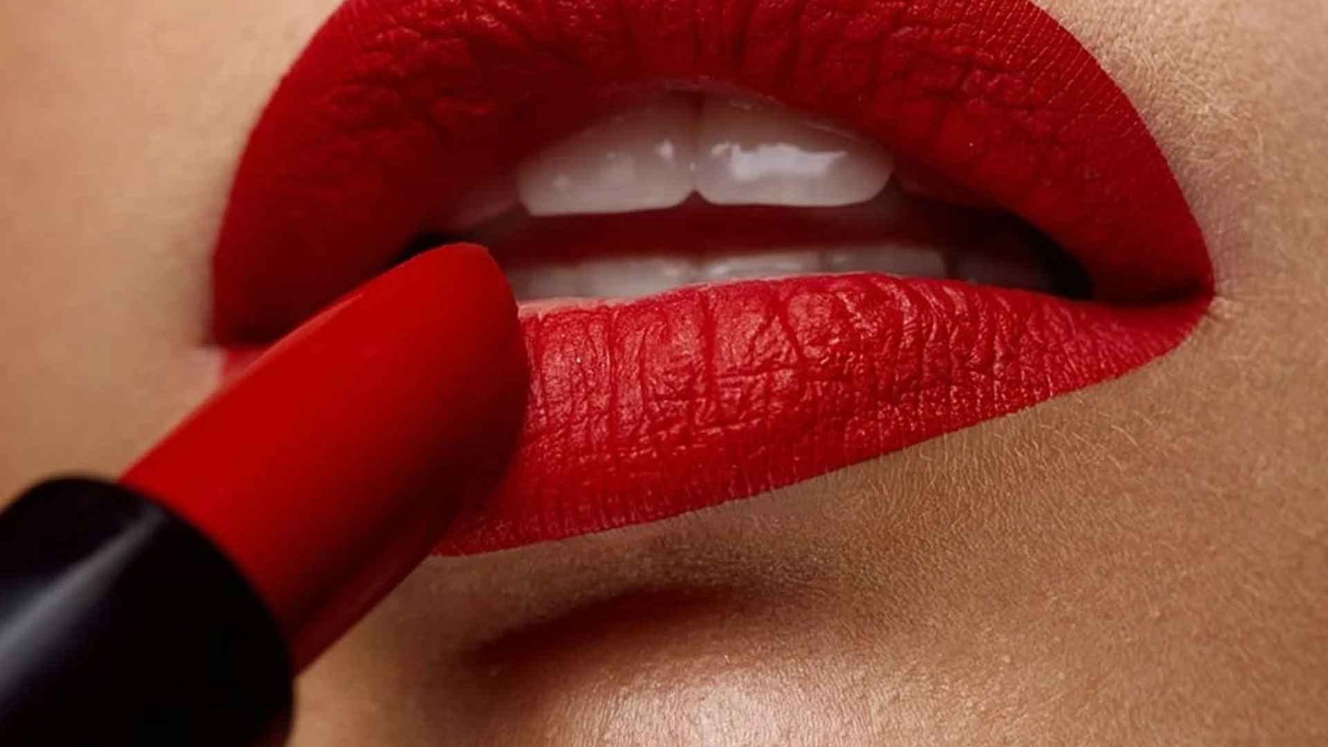 লিপস্টিকের বাংলা কী? জানেন না বেশিরভাগ মানুষ