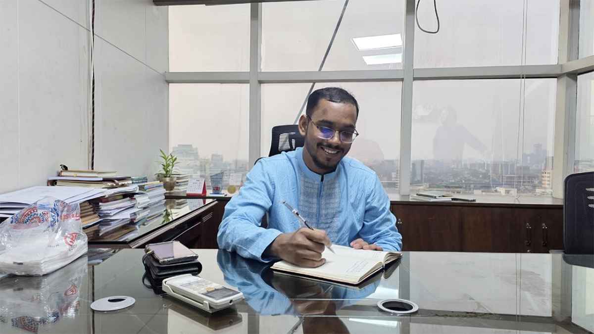 ভাইরাল সেই ছবি নিয়ে যা বলছেন হান্নান মাসউদ