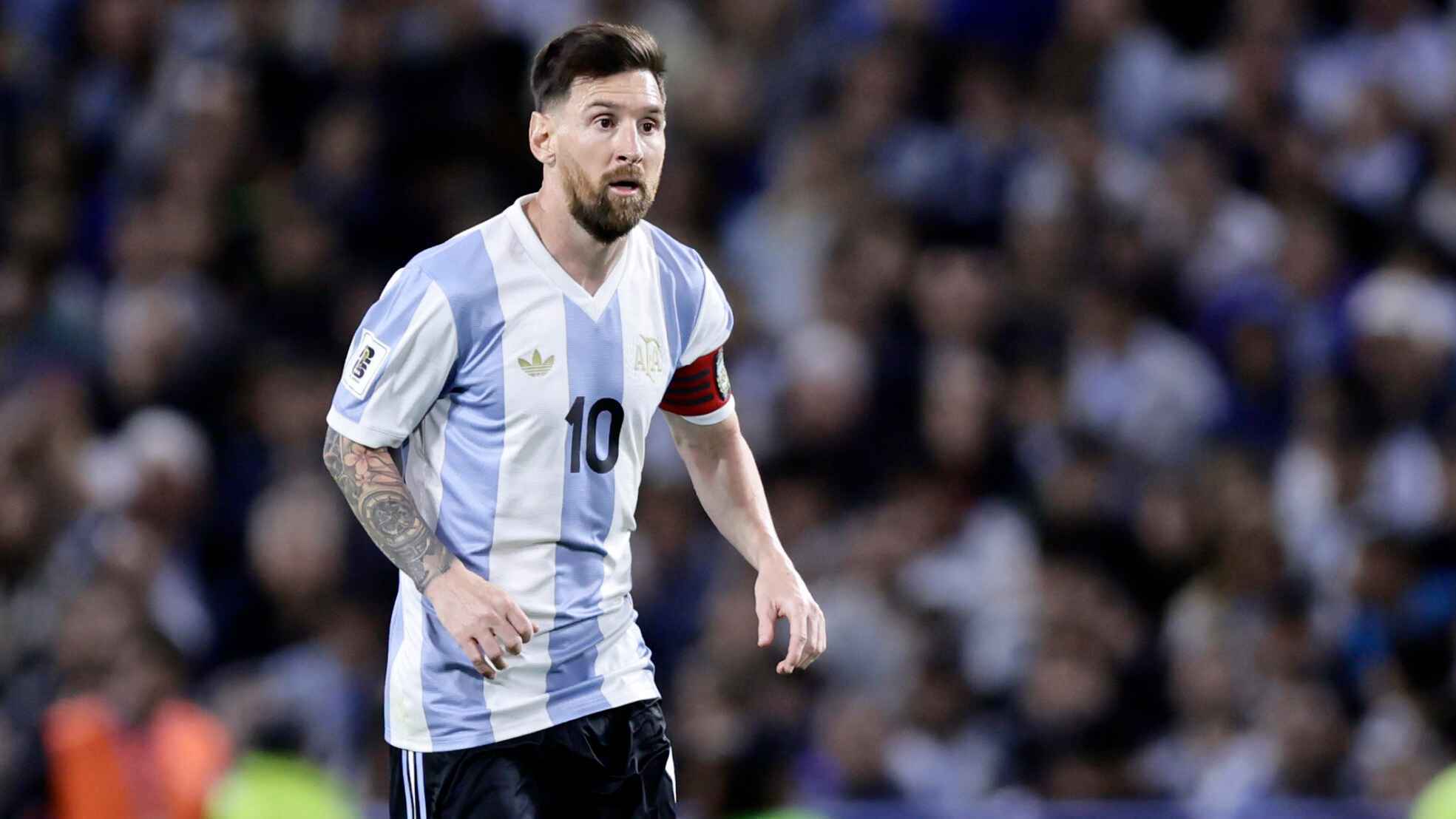 মেসির ২০২৬ বিশ্বকাপে খেলা নিয়ে যা বললেন সুয়ারেজ