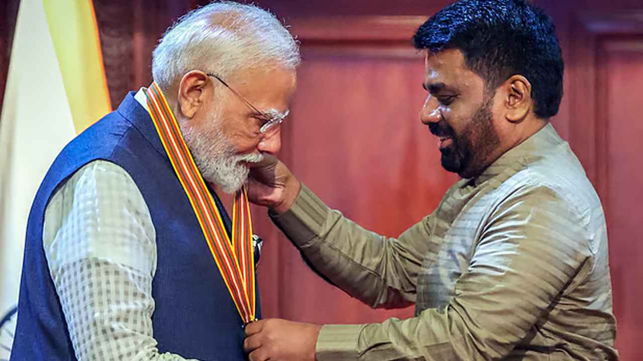 নরেন্দ্র মোদিকে সর্বোচ্চ বেসামরিক পদকে ভূষিত করলো শ্রীলঙ্কা