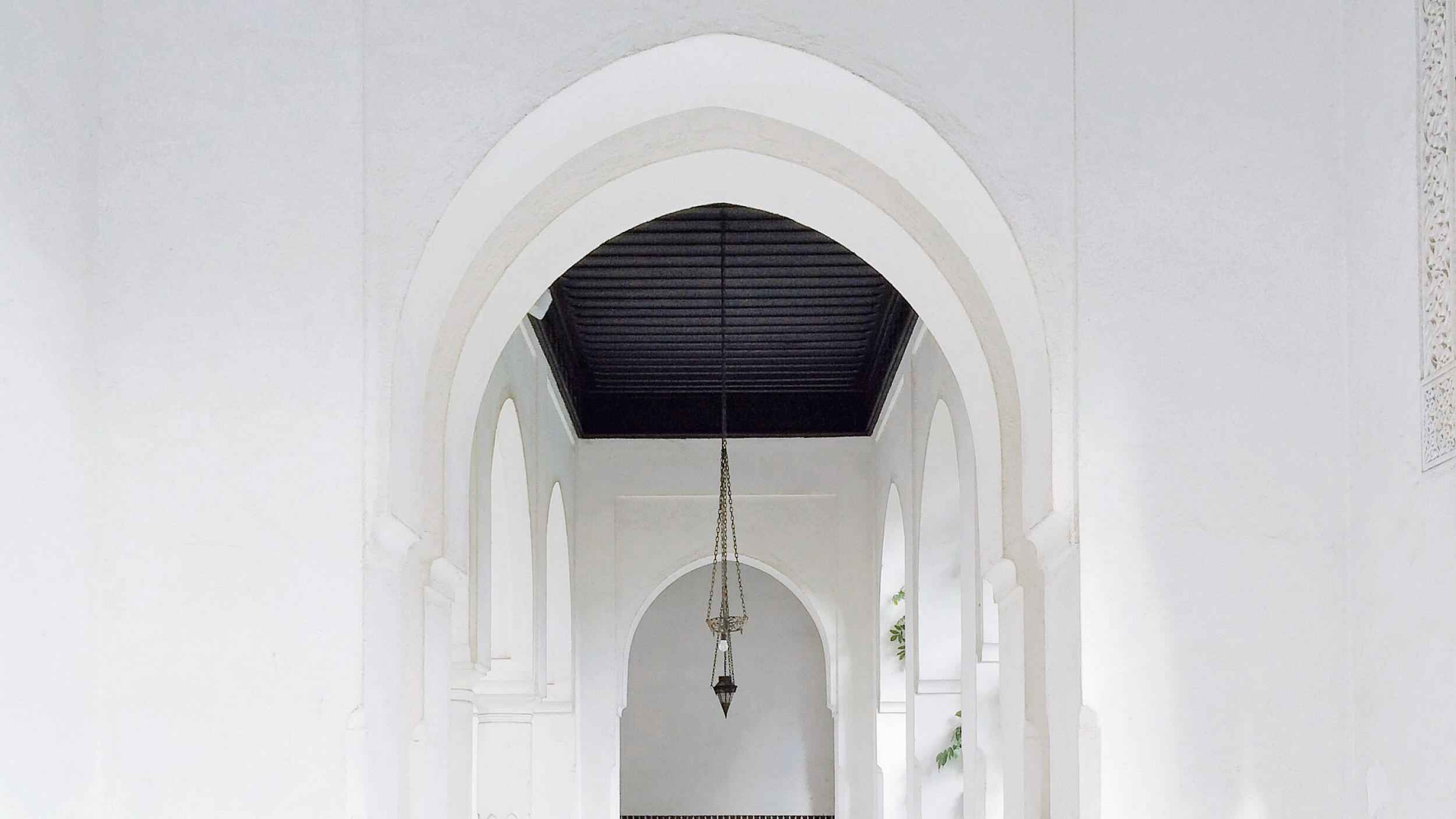 অপ্রীতিকর আচরণ যেভাবে মোকাবেলা করতেন নবীজি