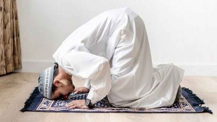 নামাজ কত রাকাত পড়েছেন ভুলে গেলে করণীয়