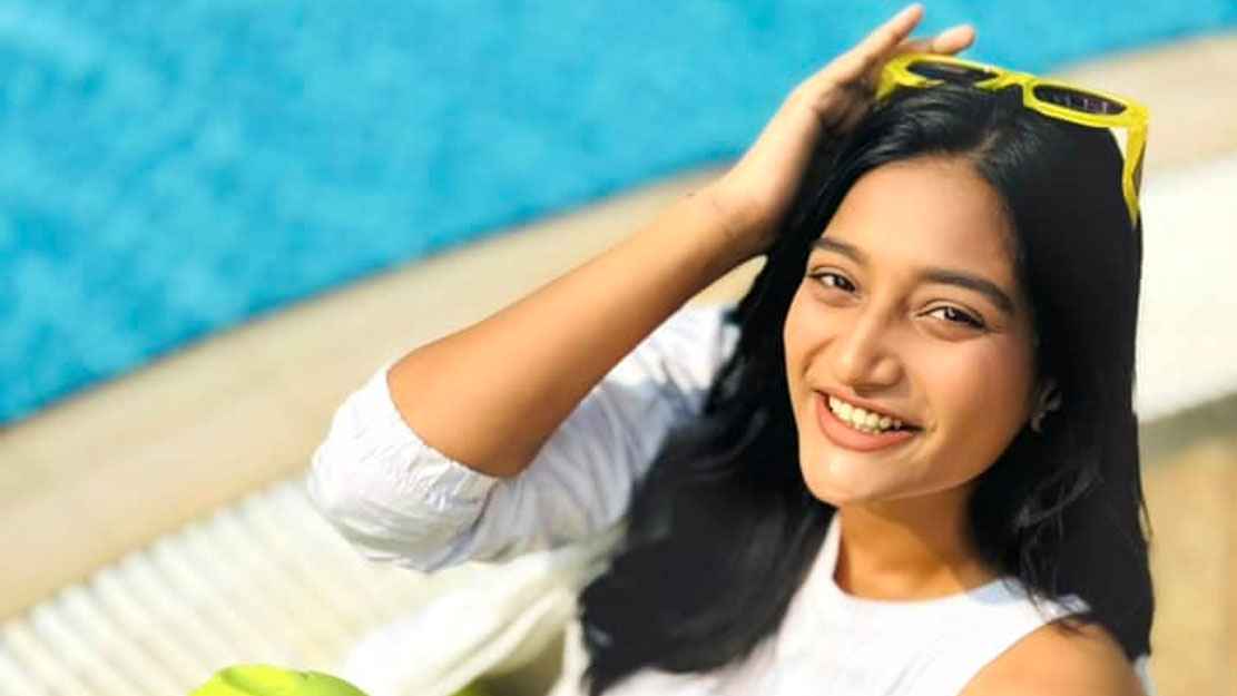 স্ট্যাটাস নিয়ে মুখ খুললেন নেহা, আনলেন অপেশাদারিত্বের অভিযোগ