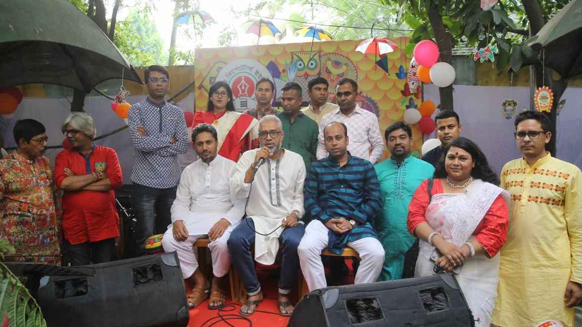 বর্ণিল আয়োজনে ডিআরইউ’র বর্ষবরণ