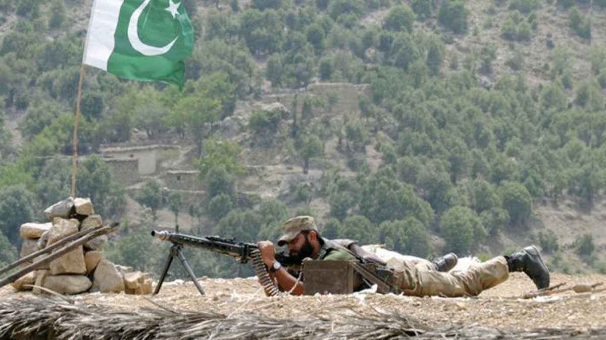 কাশ্মীর সীমান্তে ভারত-পাকিস্তানের সেনাদের মধ্যে ফের গোলাগুলি