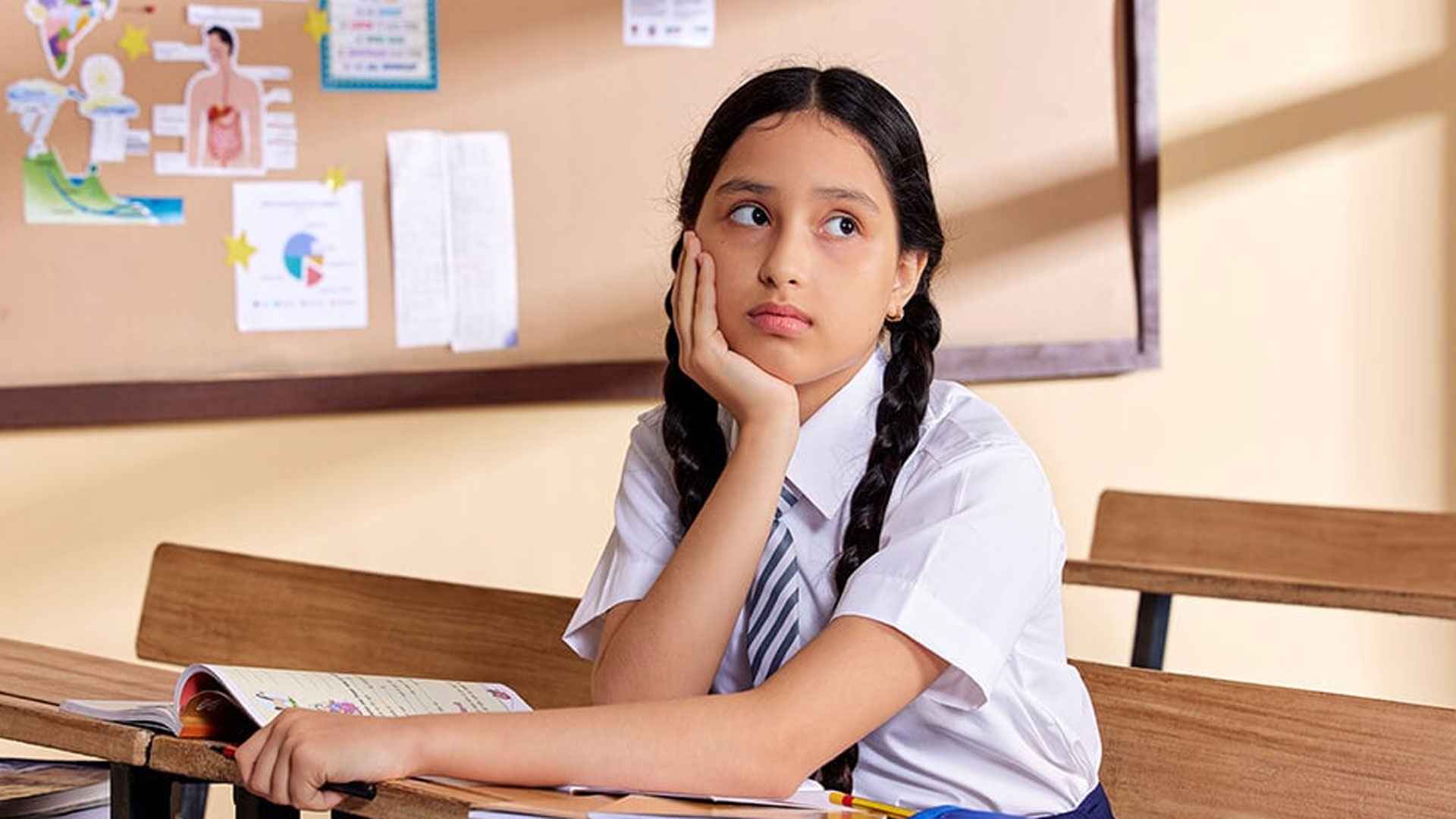 সন্তানের প্রথম পিরিয়ড, যে বিষয়গুলো তাকে বোঝাবেন