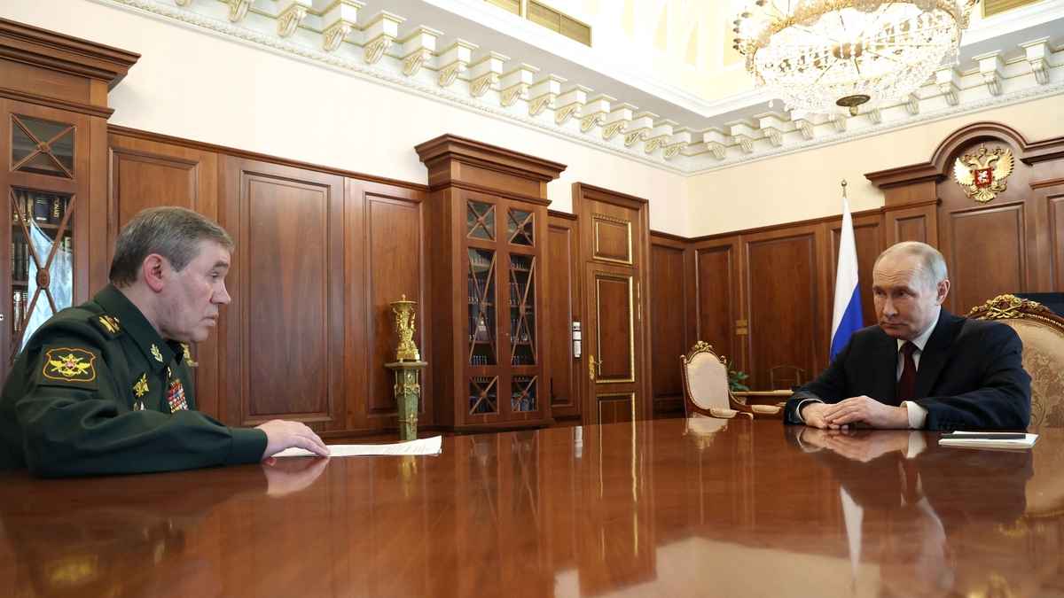 যুদ্ধবিরতি ঘোষণা করলেন পুতিন