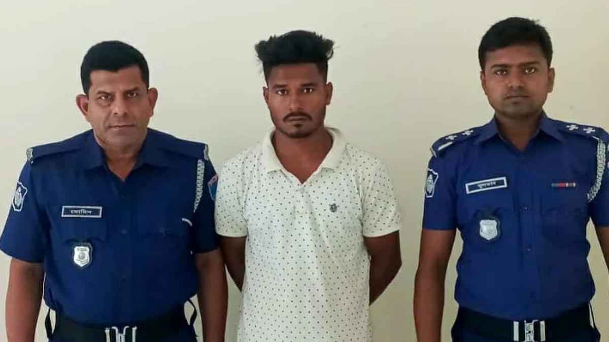 বিদ্যালয়ের গেট থেকে তুলে নিয়ে ছাত্রীকে ধর্ষণ, যুবক গ্রেফতার