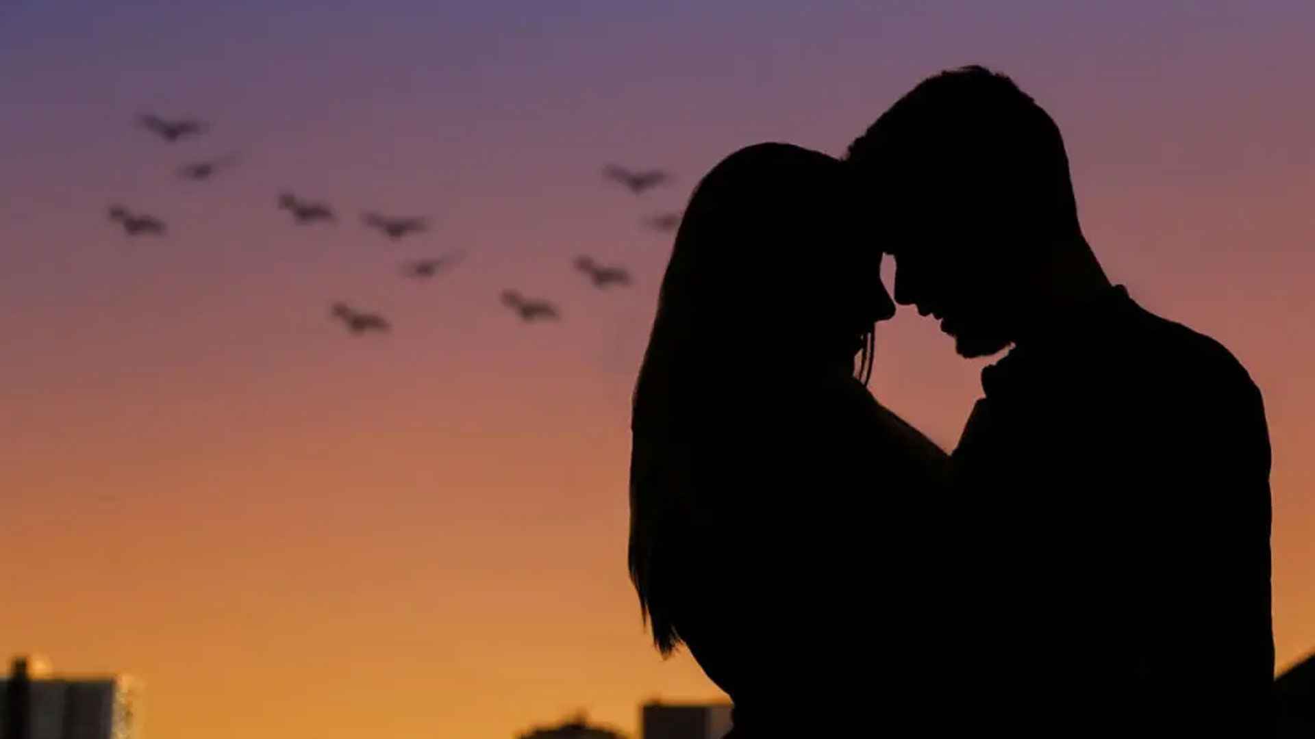 সঠিক সম্পর্কে আছেন কিনা বুঝুন সঙ্গীর ৩ আচরণে