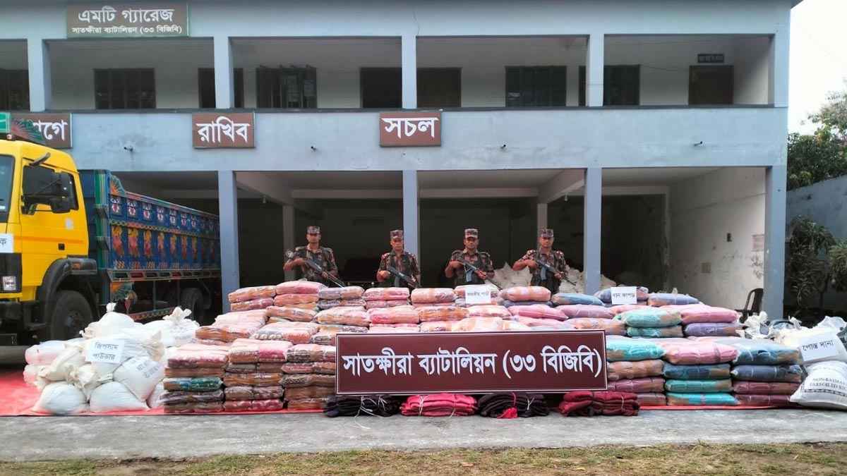 সাতক্ষীরায় ৯ কোটি টাকার ট্রাক ভর্তি ভারতীয় মালামাল জব্দ